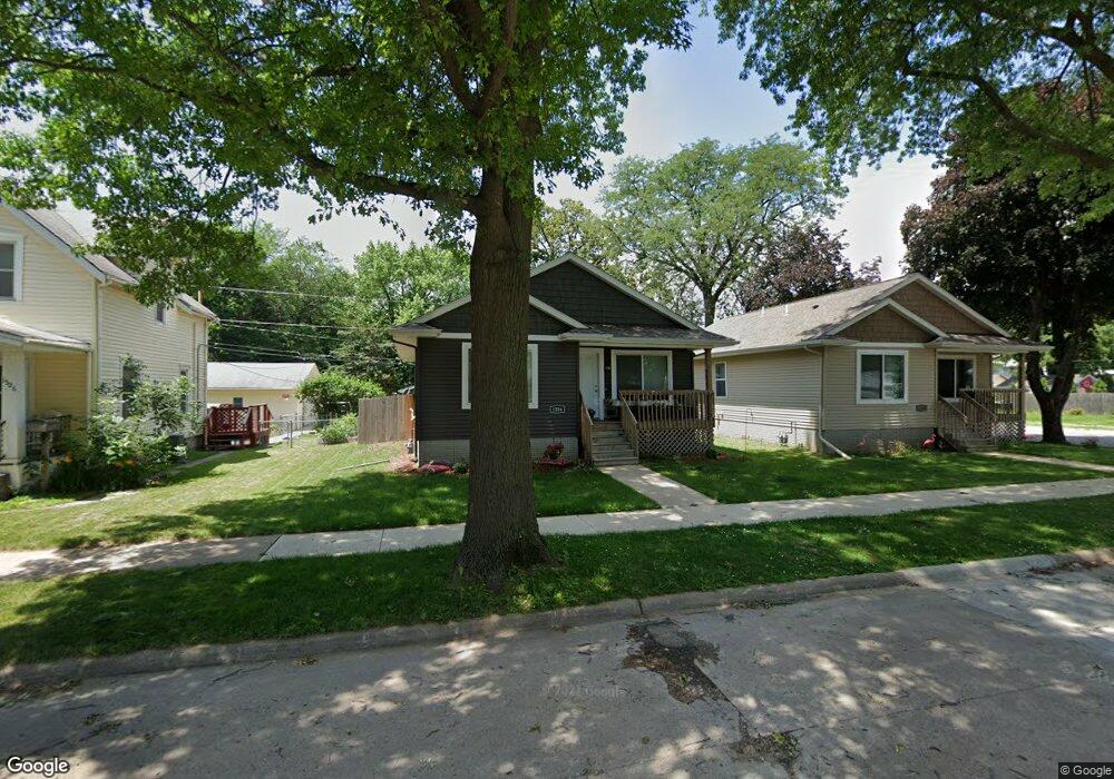 1504 N St SW, Cedar Rapids, IA 52404 - photo 1