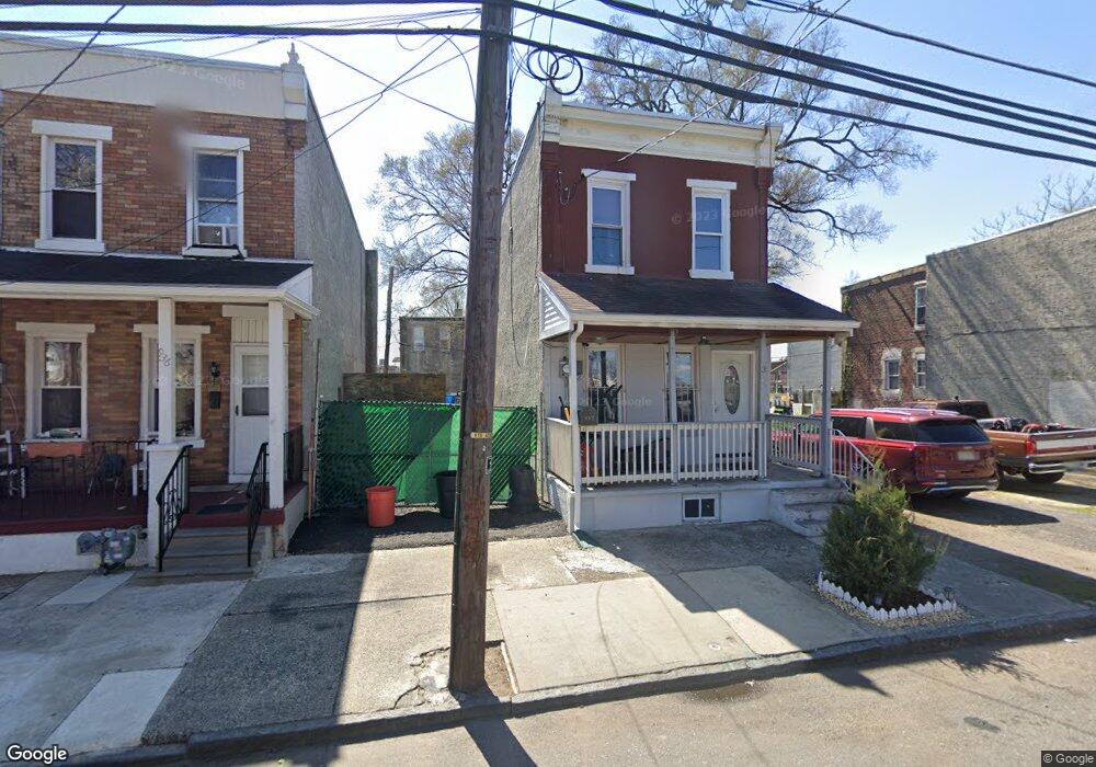 932 Pearl St, Camden, NJ 08102 - photo 1