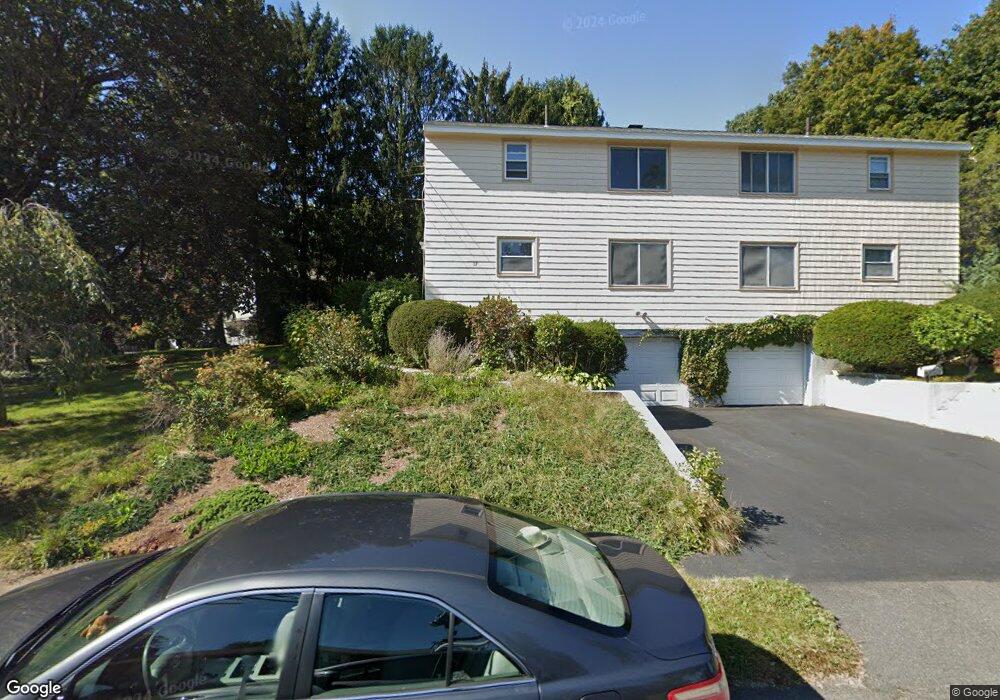 17 Eliot Rd unit 2, Needham Heights, MA 02494 - photo 1