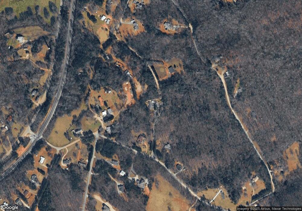 153 Barefoot Cir, Lula, GA 30554 - photo 1