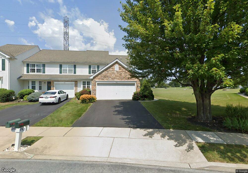 242 Park Ridge Dr, Easton, PA 18040 - photo 1