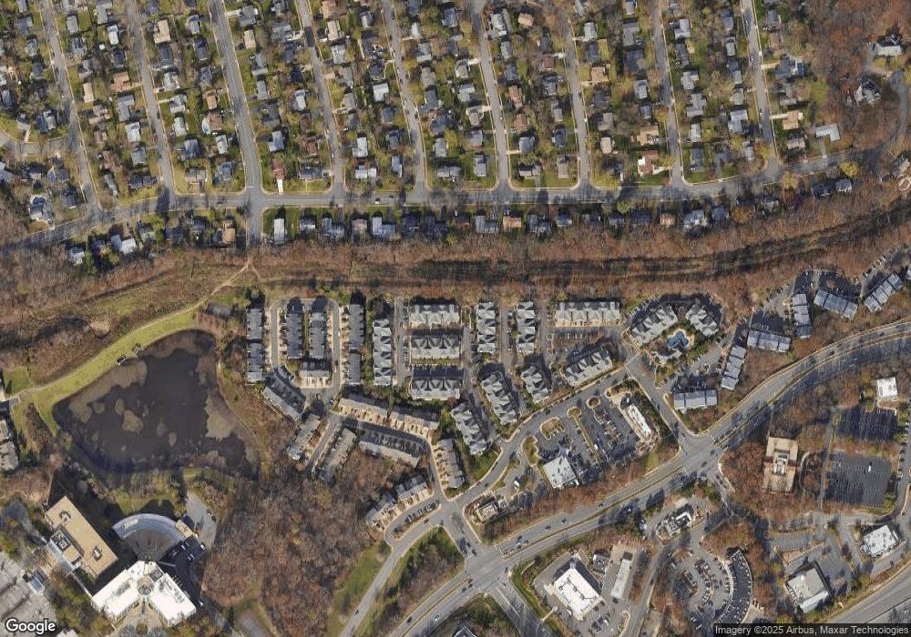 4504 Superior Square, Fairfax, VA 22033 - photo 1