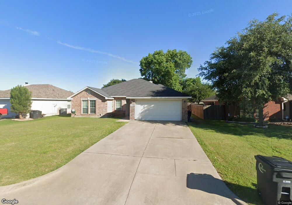 222 Preston Dr, Cleburne, TX 76033 - photo 1