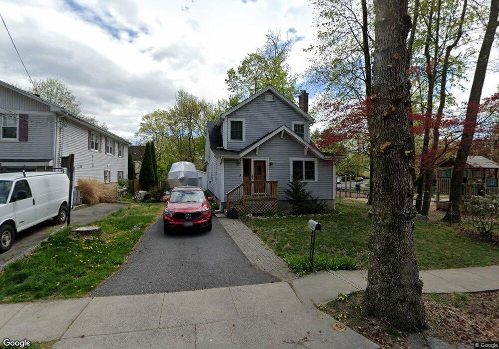 60 Lexington Dr, Croton On Hudson, NY 10520 - photo 1