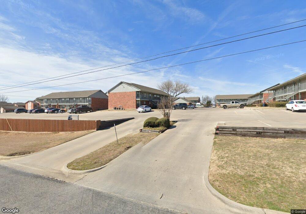 1900 S College Ave, Decatur, TX 76234 - photo 1