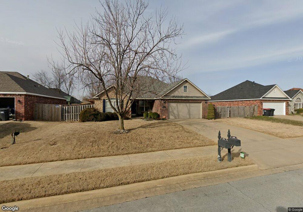 1466 Leesburg Ave, Springdale, AR 72764 - photo 1