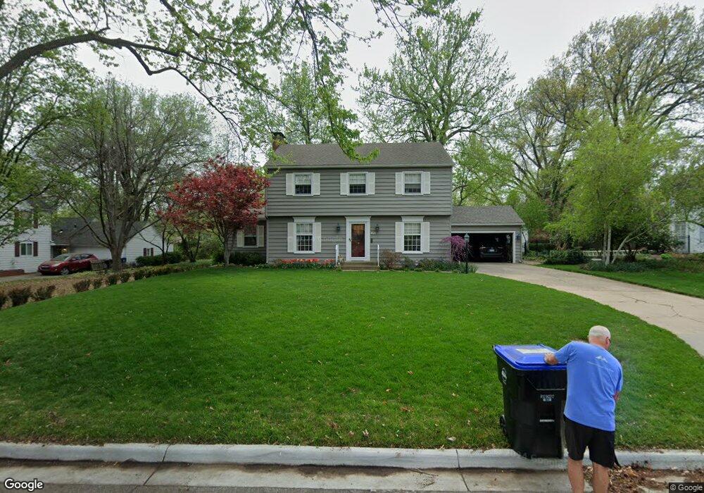 3621 SW York Way, Topeka, KS 66604 - photo 1