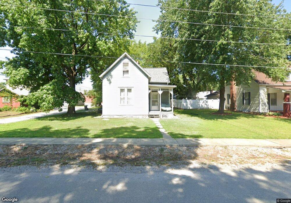 101 E Apple St, Freeburg, IL 62243 - photo 1
