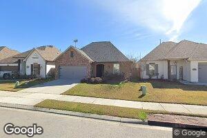 7037 Spring Gardens Dr, Baton Rouge, LA 70817