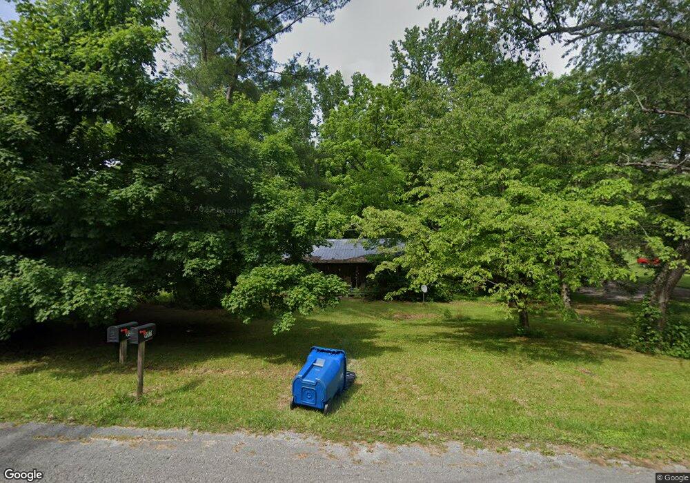 957 Emerson St, Manchester, TN 37355 - photo 1
