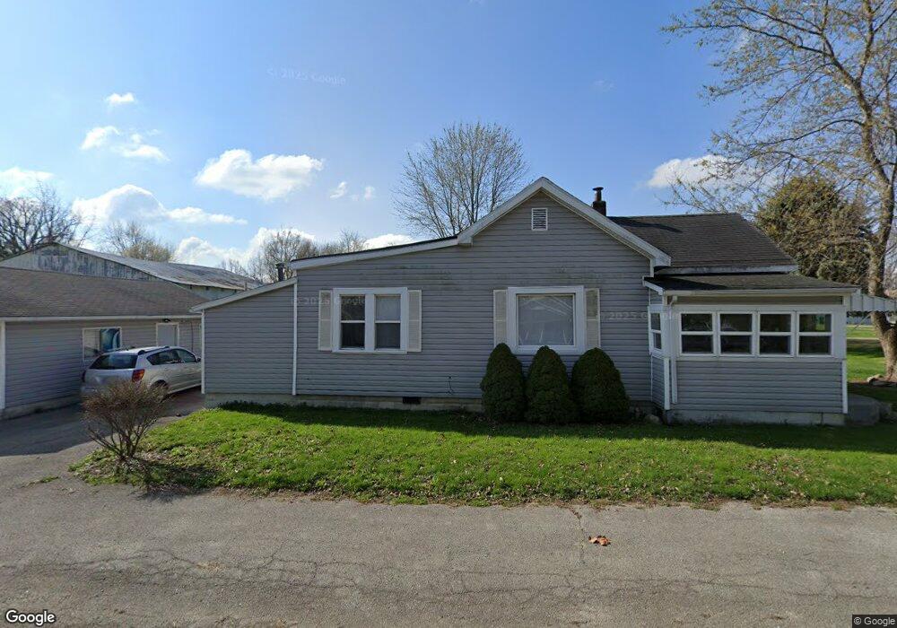 105 Hobbs St, Hobbs, IN 46047 - photo 1