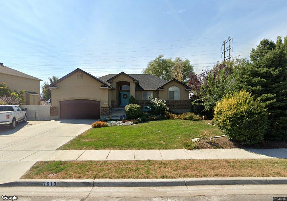 1010 Bridgecreek Ln, Layton, UT 84041 - photo 1
