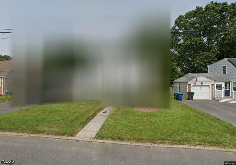 91 Parkway Dr, Warwick, RI 02886 - photo 1