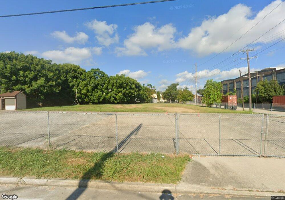 1663 Chippewa St, New Orleans, LA 70130 - photo 1