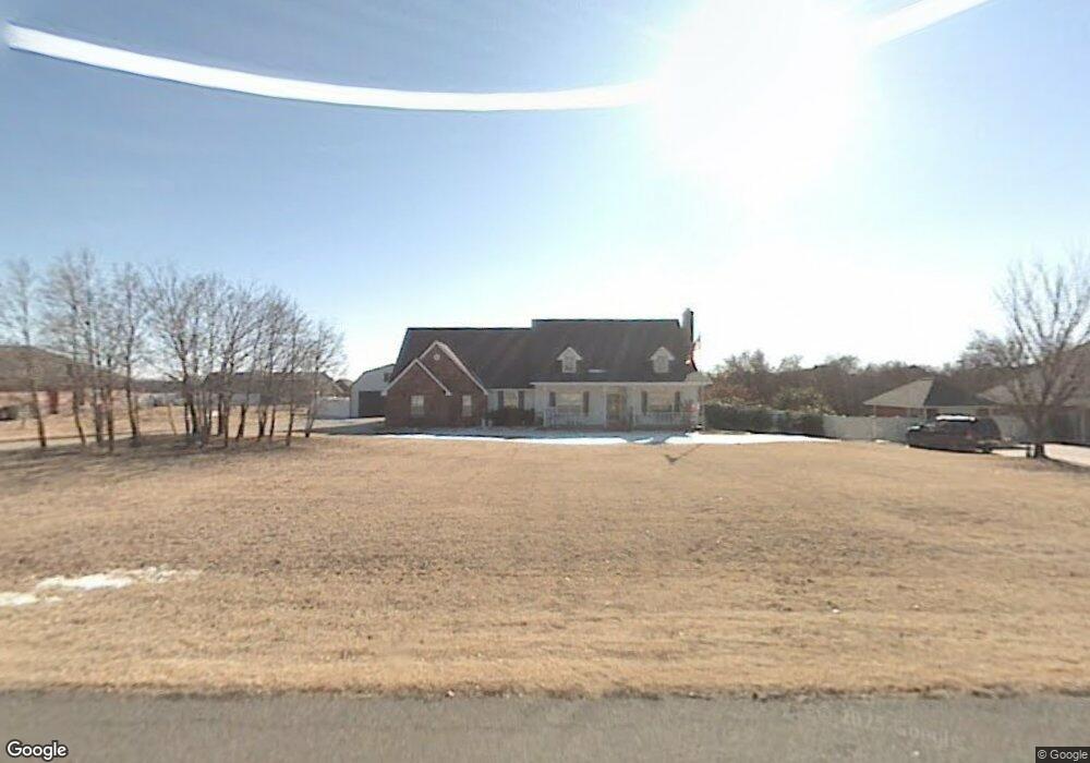 2208 NE 15th St, Moore, OK 73160 - photo 1