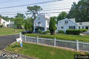 1044 S Pine Creek Rd, Fairfield, CT 06824