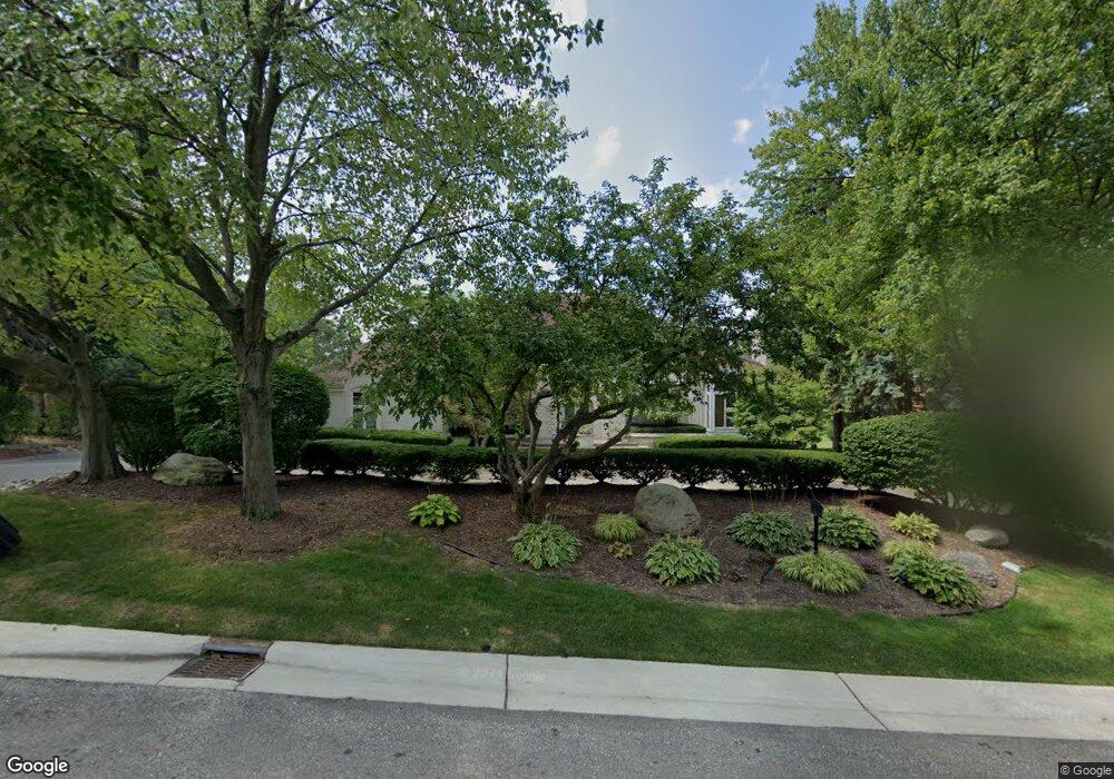 1742 Golf Ridge Dr S, Bloomfield Hills, MI 48302 - photo 1