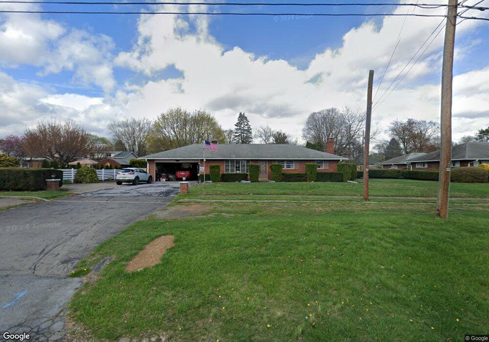 2015 Huckleberry Rd, Allentown, PA 18104 - photo 1