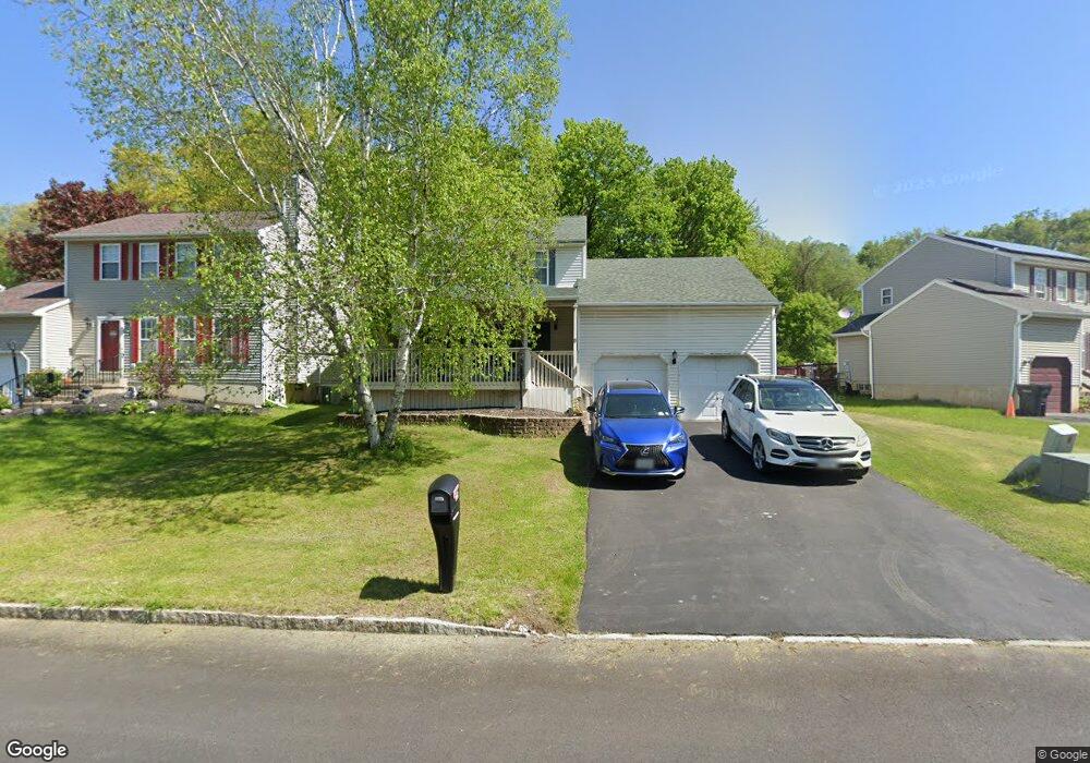 25 Wynantskill Way, Troy, NY 12180 - photo 1