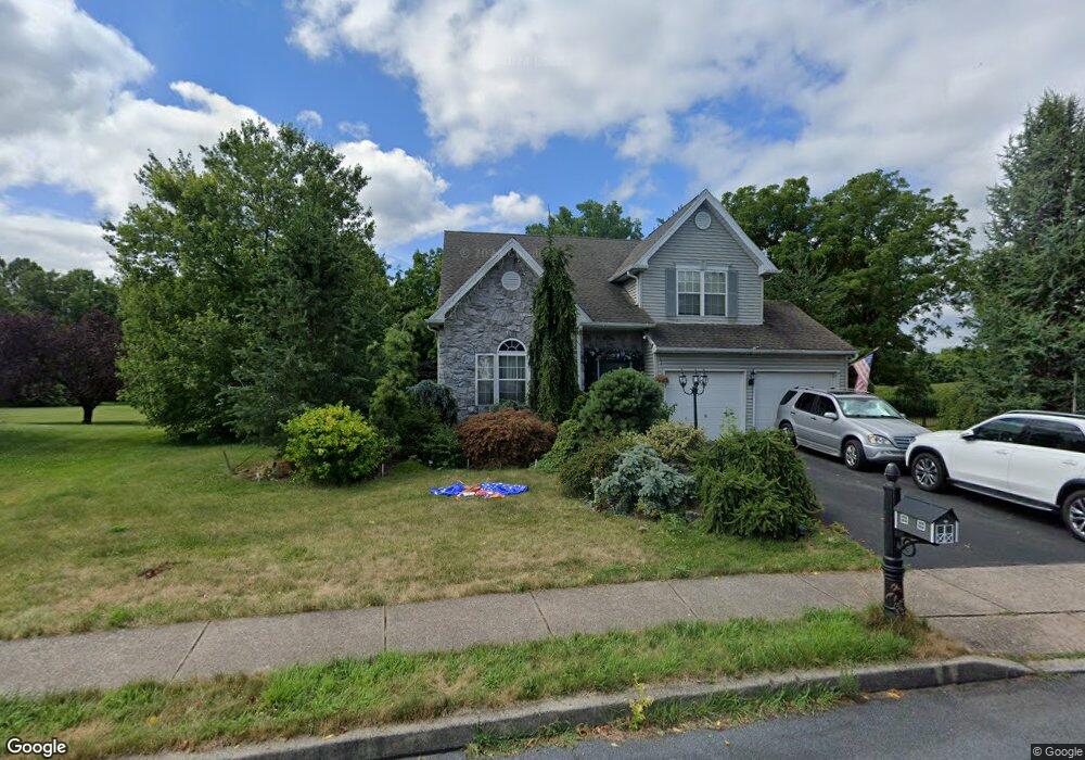 2490 Black Forest Dr, Coplay, PA 18037 - photo 1