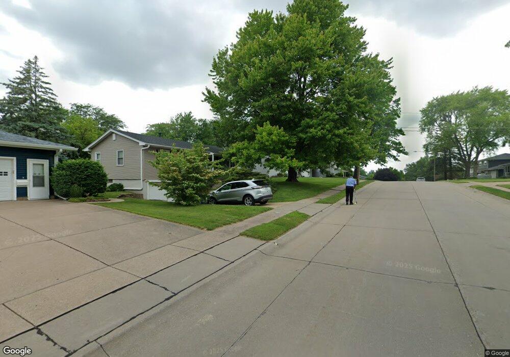 4618 N Main St, Davenport, IA 52806 - photo 1