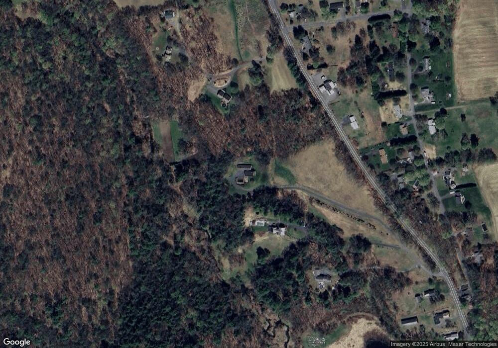 5 Hadfield Rd, South Deerfield, MA 01373 - photo 1