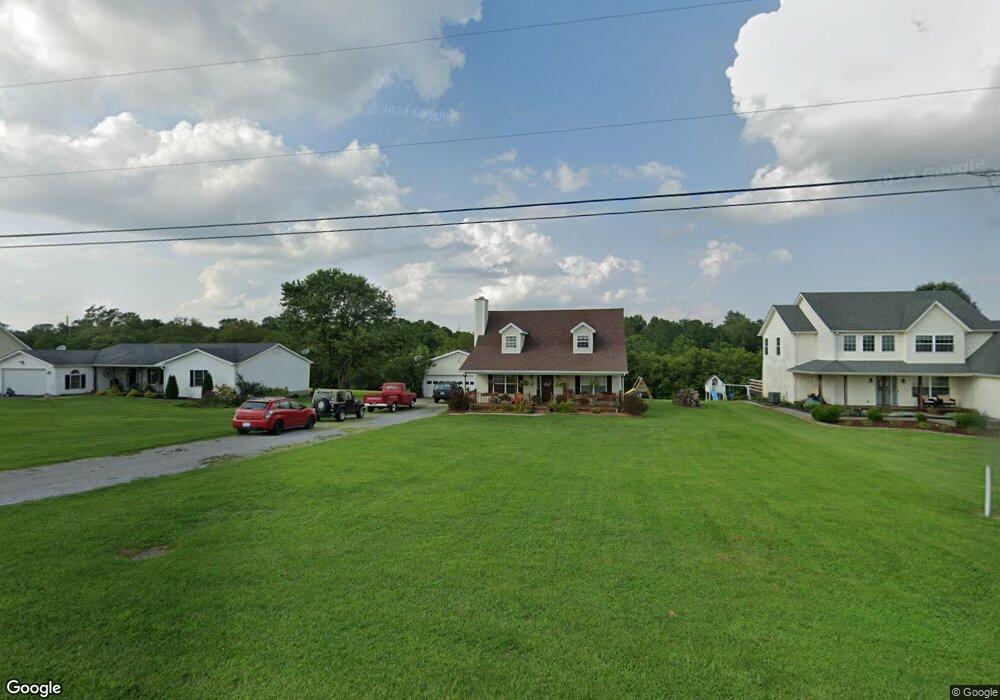 147 Lakeland Dr, Harrodsburg, KY 40330 - photo 1