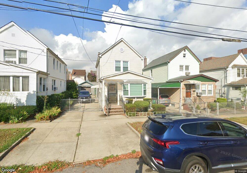 8024 160th St, Jamaica, NY 11432 - photo 1