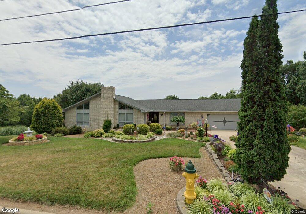 716 E Morehead St, Reidsville, NC 27320 - photo 1