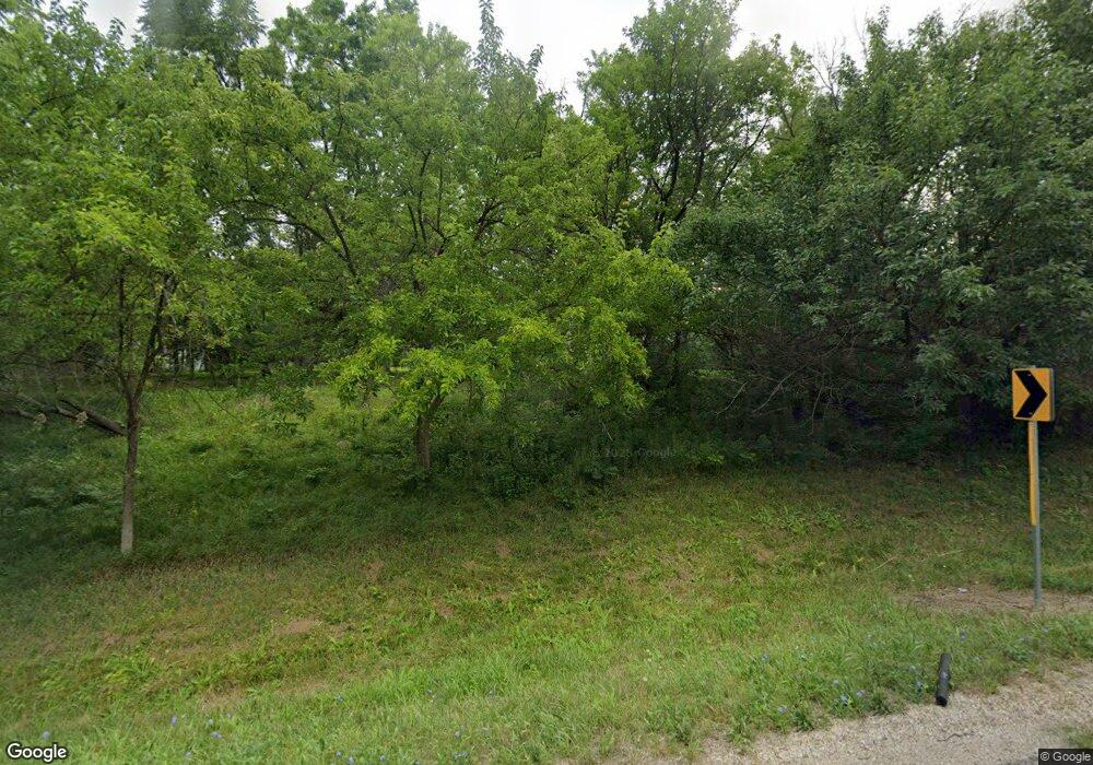 5308 N Koerner Rd, Peoria, IL 61615 - photo 1