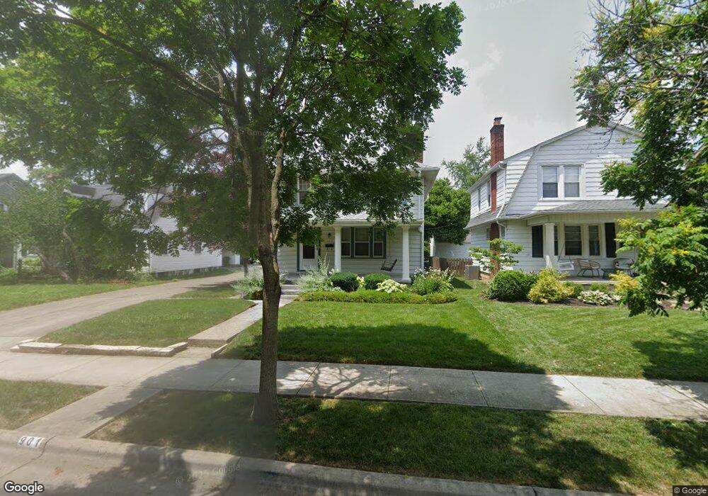 901 Montrose Ave, Columbus, OH 43209 - photo 1