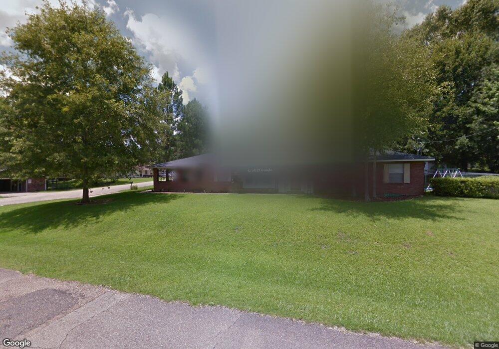 800 Nathan St, McComb, MS 39648 - photo 1