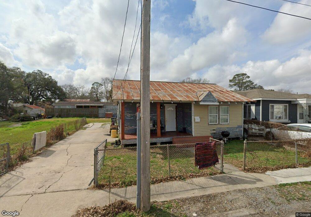 124 E Pershing St, New Iberia, LA 70560 - photo 1
