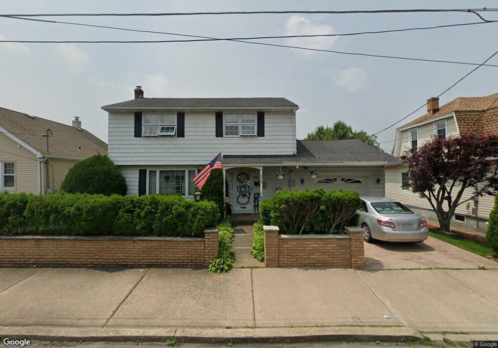 878 Grant St, Hazleton, PA 18201 - photo 1