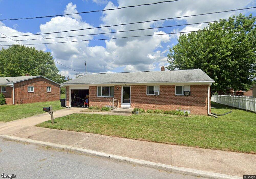 319 Taney Dr, Taneytown, MD 21787 - photo 1