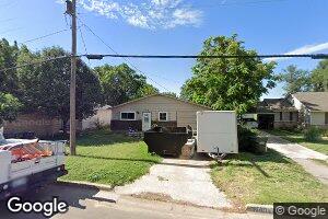 208 SE 2nd St, Mooreland, OK 73852