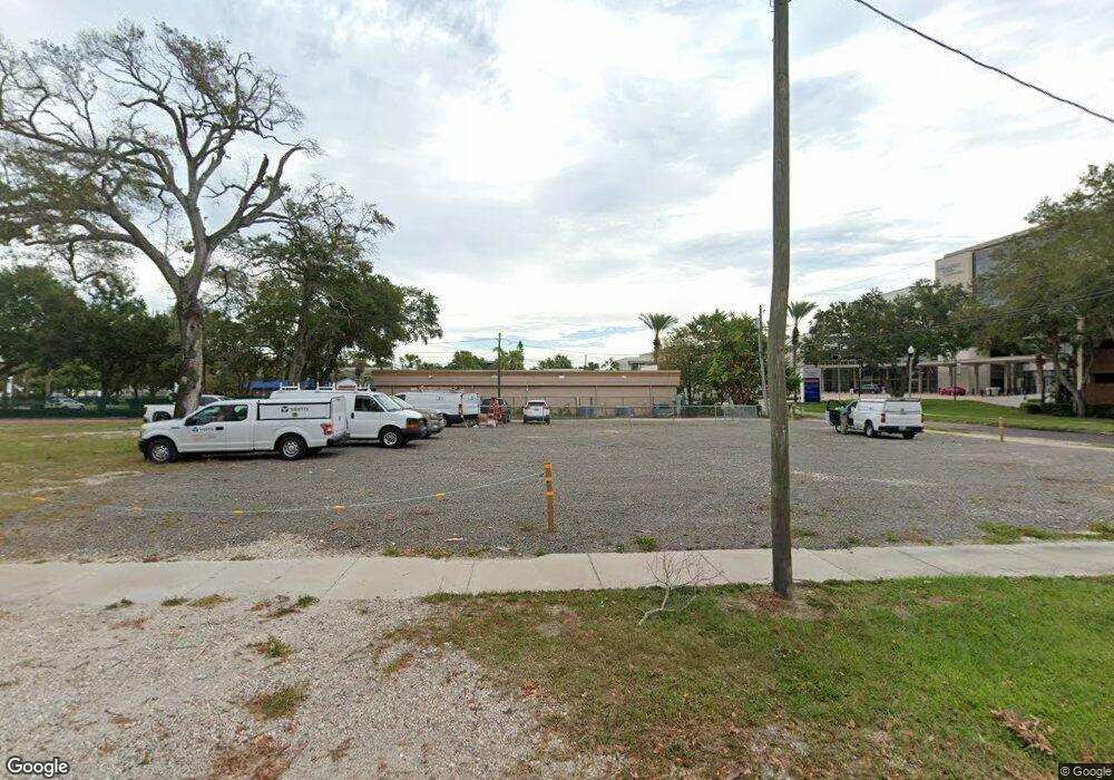 711 13th St N, Saint Petersburg, FL 33705 - photo 1