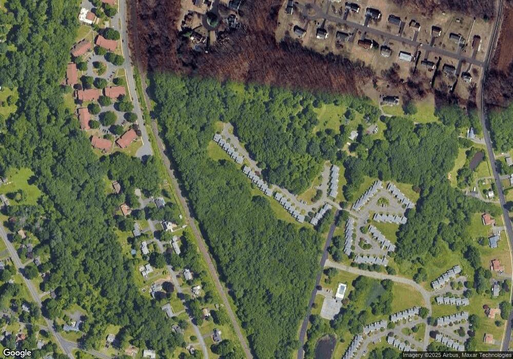 27 Tamarack Dr, Bloomfield, CT 06002 - photo 1