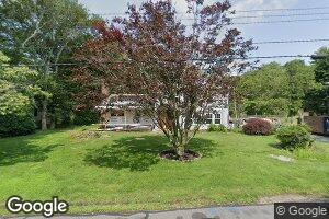 17 Memorial Ave, South Dartmouth, MA 02748