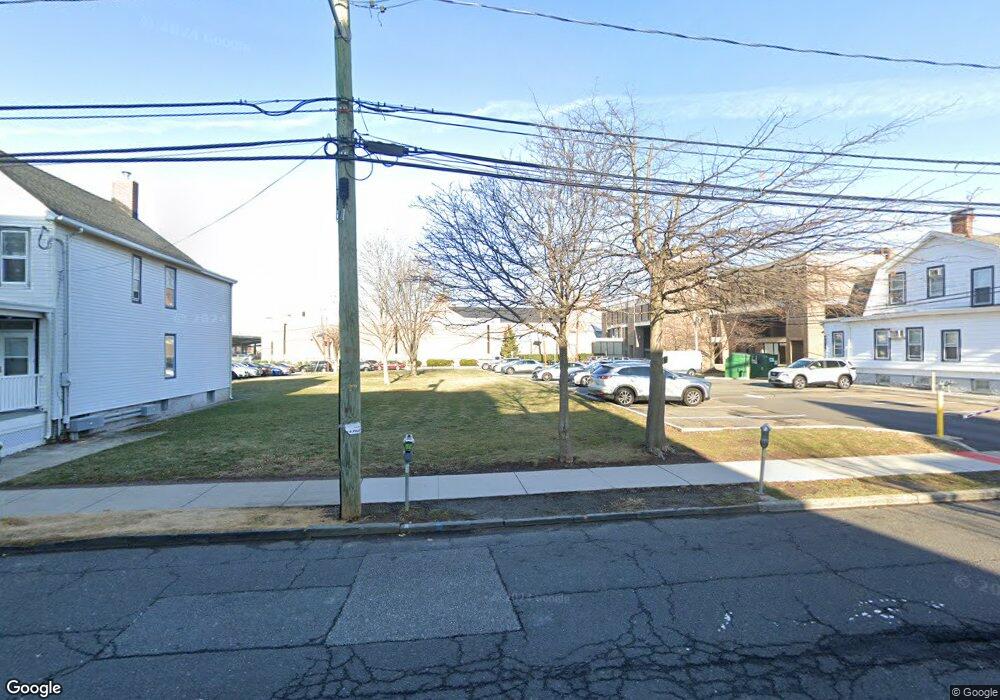 9 Bartlett St, New Brunswick, NJ 08901 - photo 1