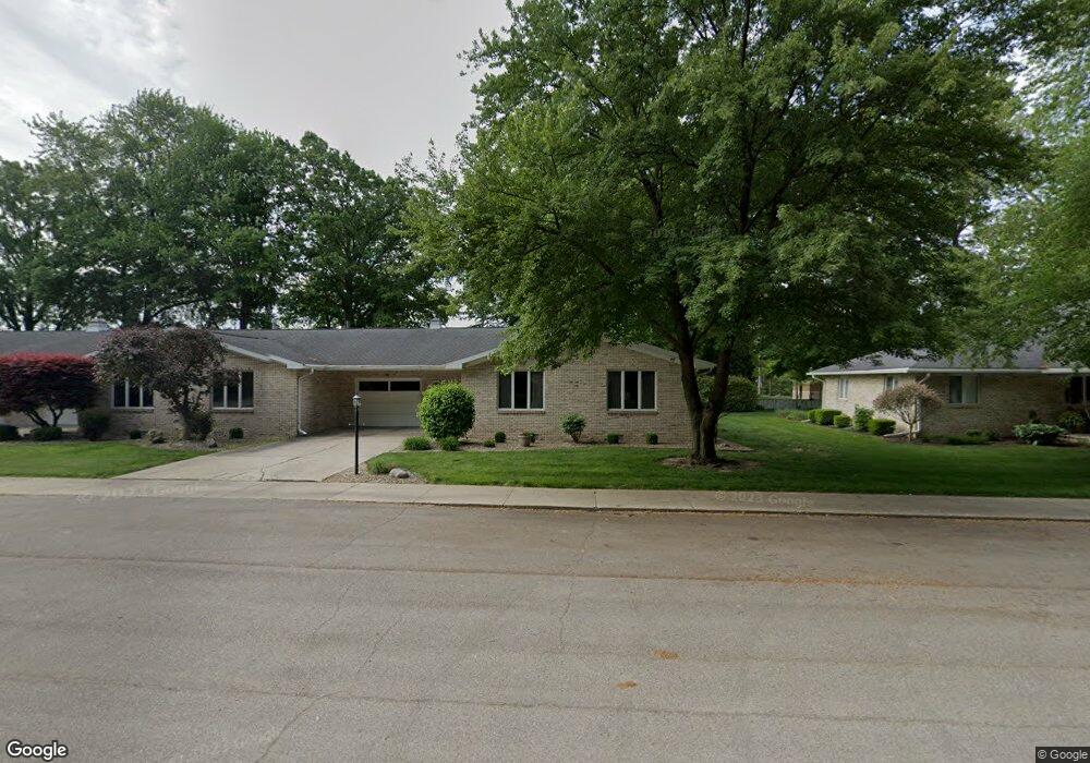 411 Hickory Ln, Nappanee, IN 46550 - photo 1