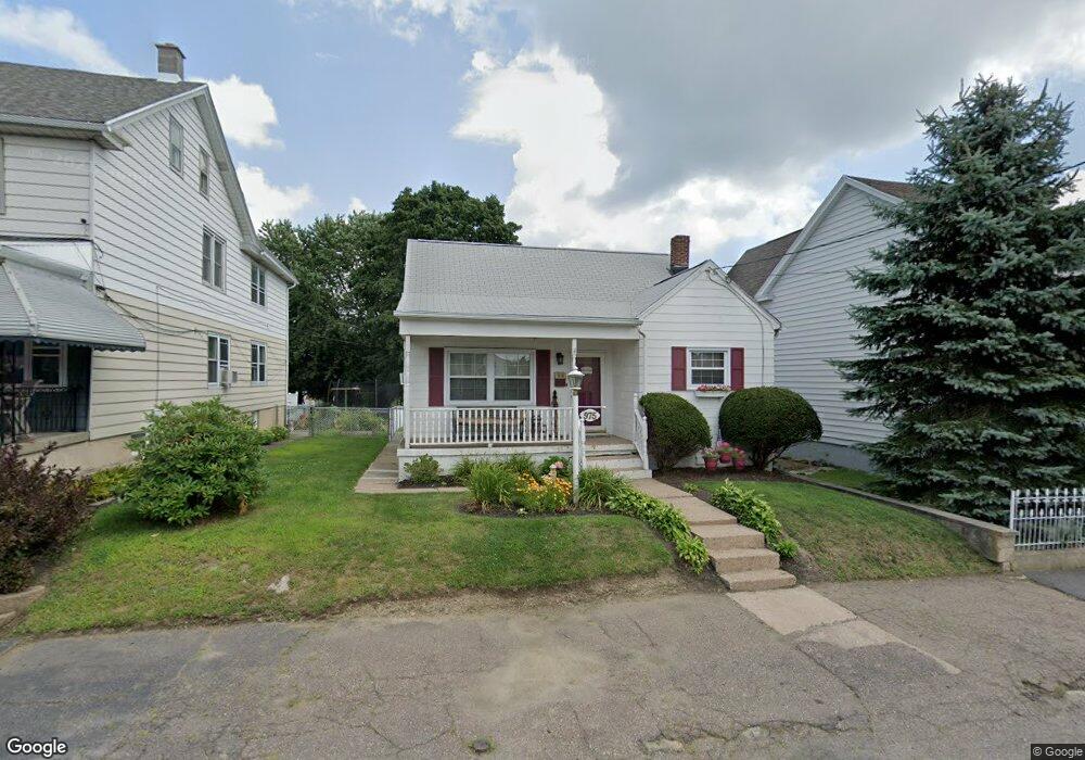 975 N Locust St, Hazleton, PA 18201 - photo 1