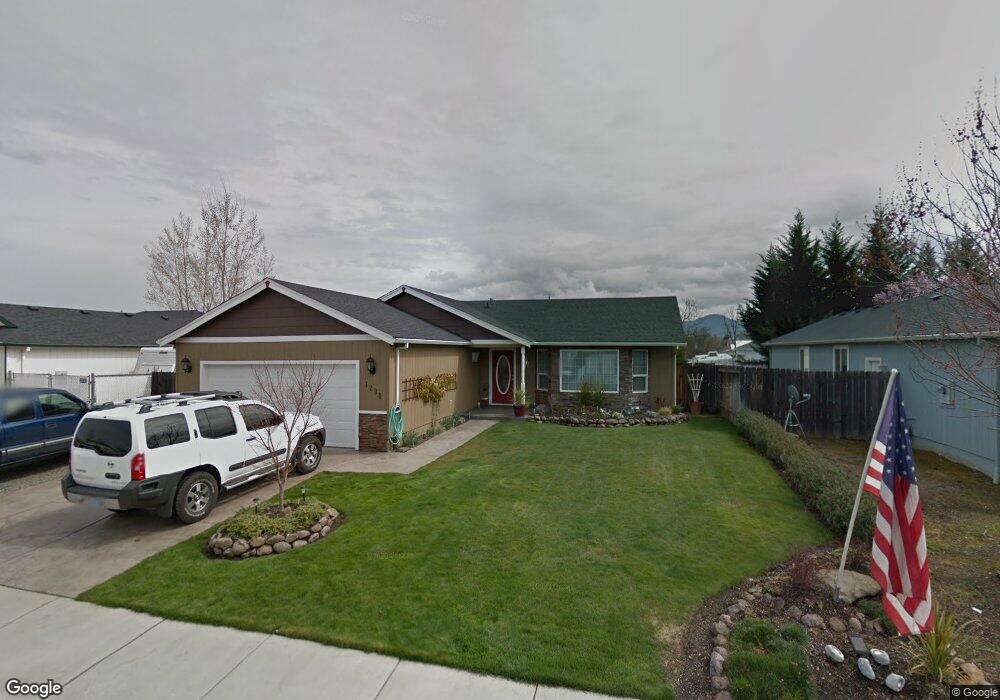 1230 Rochelle Ct, Central Point, OR 97502 - photo 1