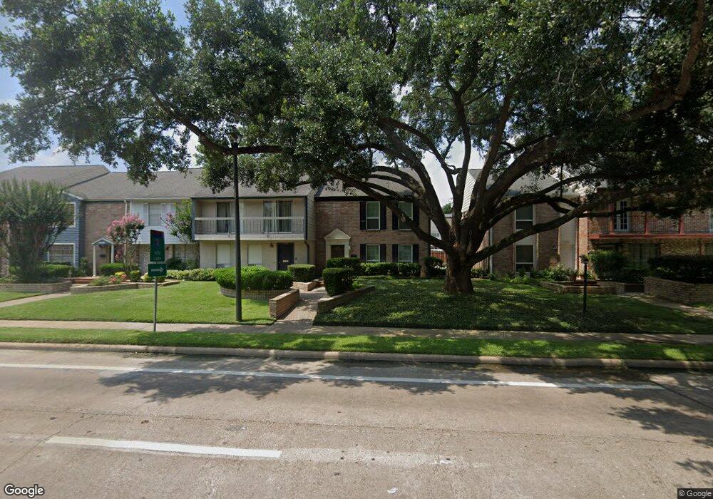 10256 Briar Forest Dr unit 24, Houston, TX 77042 - photo 1