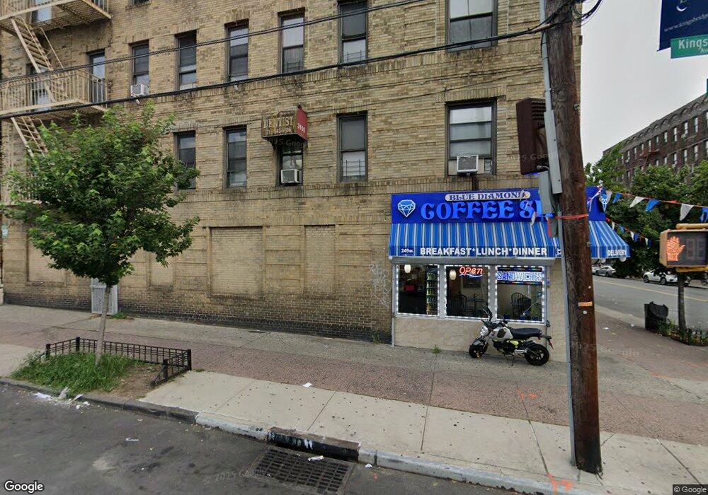 249 W 231st St, Bronx, NY 10463 - photo 1