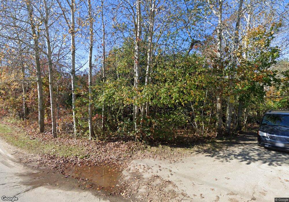 2 Pin Oak Cir, Vineyard Haven, MA 02568 - photo 1