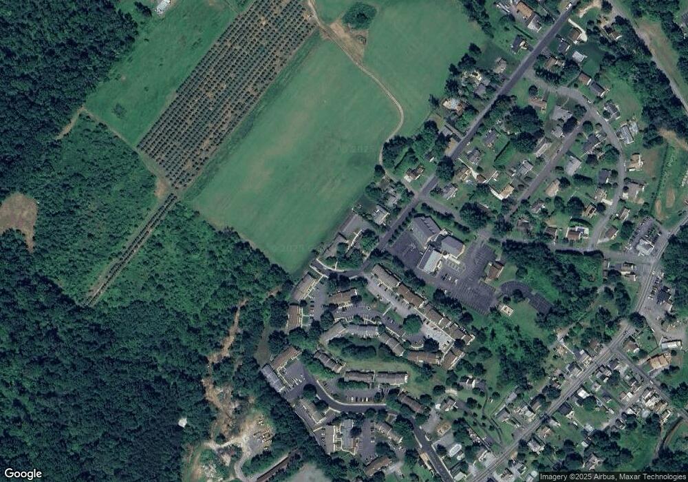 135 Popodickon Dr unit 68, Boyertown, PA 19512 - photo 1