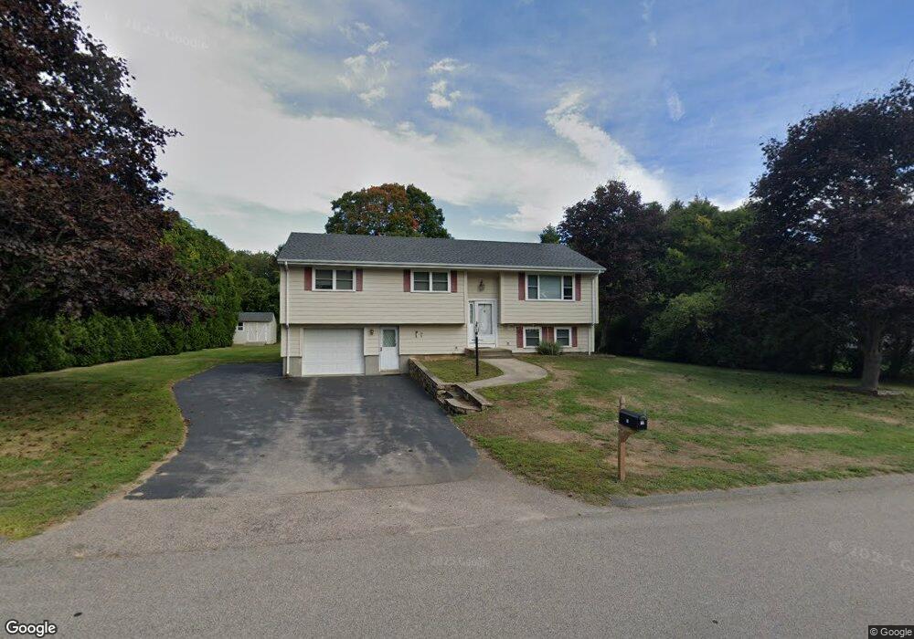 13 Mark St, Pawcatuck, CT 06379 - photo 1