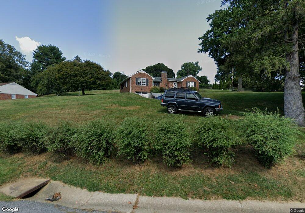 12 Roundridge Rd, Lutherville Timonium, MD 21093 - photo 1