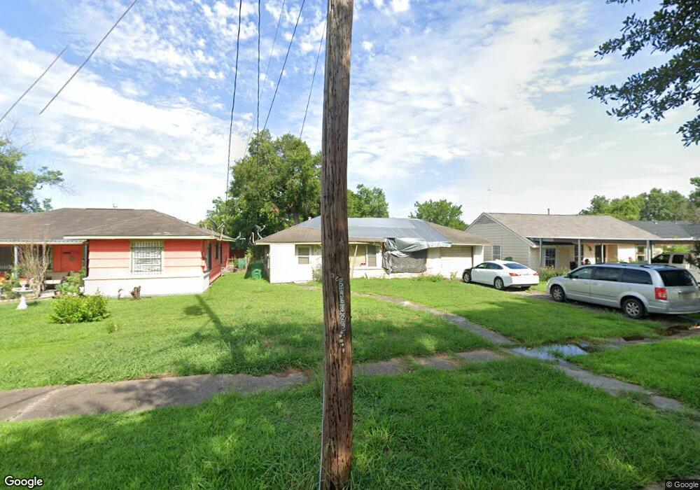 3215 Pecan St, Houston, TX 77087 - photo 1